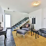 펜션 Gorgeous Home In Orasac