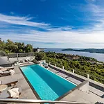 Gorgeous Home In Orasac 펜션 오라사크