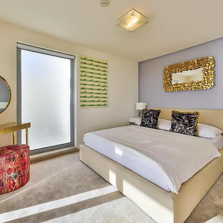 度假居 Gorgeous Home In Orasac